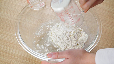 小麦粉 と 天ぷら 粉 の 違い